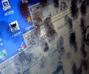 Dirty Fingerprints Screensaver